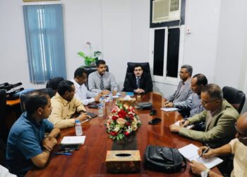 عفرار يتفقد فرع هيئة حماية البيئة ومؤسسة المياه بساحل حضرموت