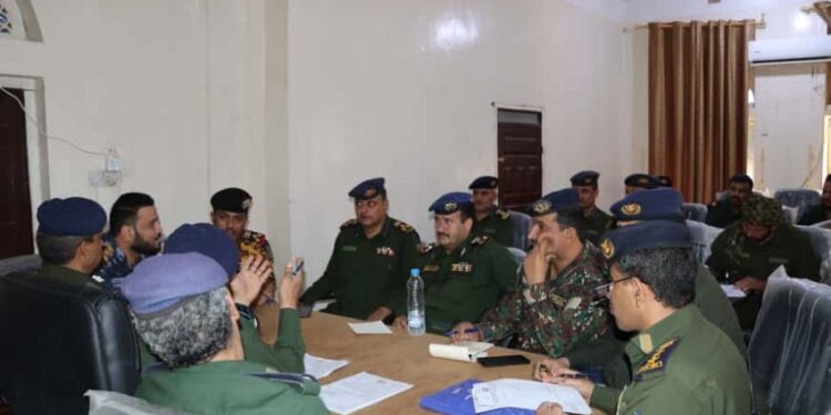 اجتماع أمنى بمأرب يناقش عدداً من القضايا الامنية والادارية والتنظيمية