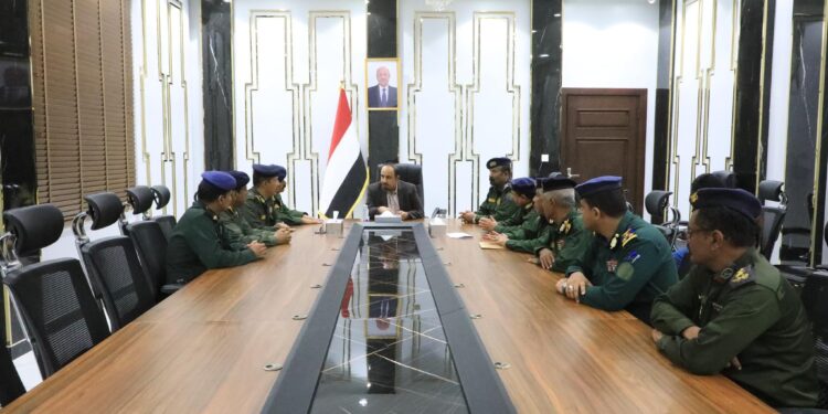 وفد وزاره الداخليه يشيد بمستوي الامن في حضرموت