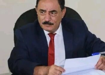 محافظ الضالع يبحث مع مدير  الترويج السياحي ترميم المتحف ودار الضيافة