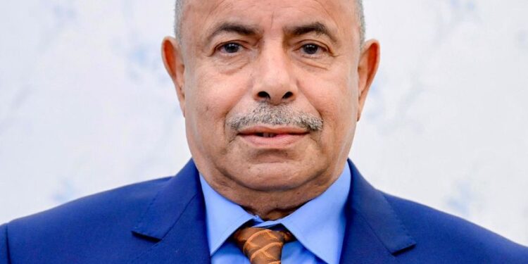 محافظ حضرموت يوجه بضبط الأمن في مطار الريان الدولي ومدينة المكلا