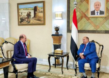 الخنبشي  يناقش مع الزنداني ملامح المرحلة القادمة وجهود تطبيع الحياة وتعزيز الاستقرار