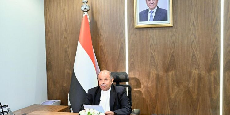 محافظ حضرموت يعلن إطلاق عملية (استلام المعسكرات)