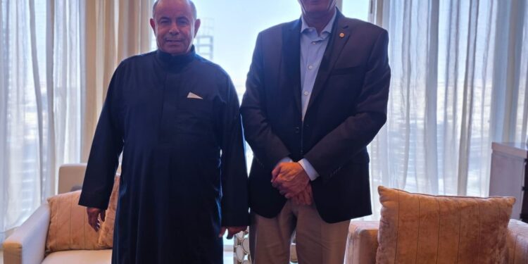 محافظ حضرموت يناقش مع مدير بترومسيلة جهود توفير المشتقات النفطية