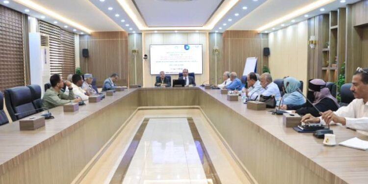 لقاءً تشاورياً لإعداد ورقة سياسات وخطة استراتيجية لمحصولي البن والفاكهة