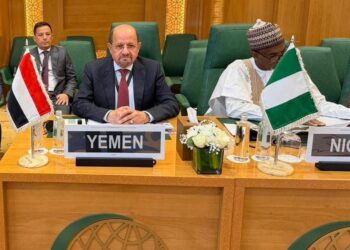 وزير الخارجية يؤكد موقف اليمن الداعم لسيادة الصومال ووحدتها وسلامة أراضيها