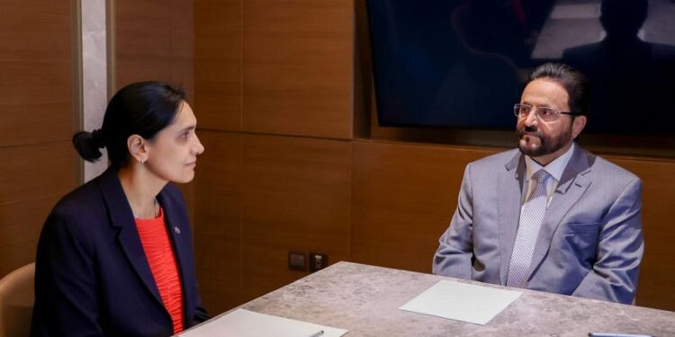 العرادة يبحث مع السفيرة البريطانية تطورات الأوضاع في الساحة الوطنية