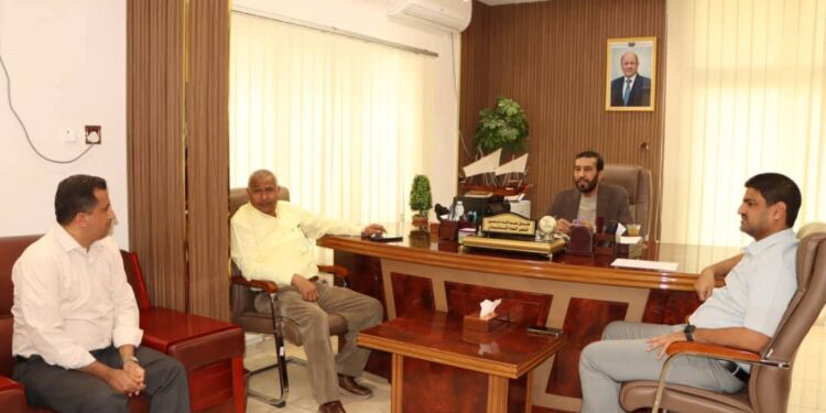 وكيل وزارة النفط يترأس اجتماع  لمناقشة الاستقرار التمويني والخدمي