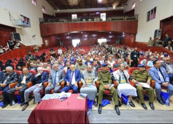 محافظ تعز يشدد على ضرورة توحيد الجهود للحفاظ على أموال الوقف وصونها