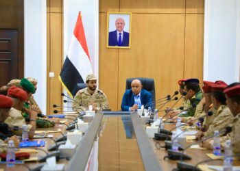 الخنبشي: نوجه نداء لعودة جميع الضباط والجنود من أفراد النخبة الحضرمية إلى معسكراتهم