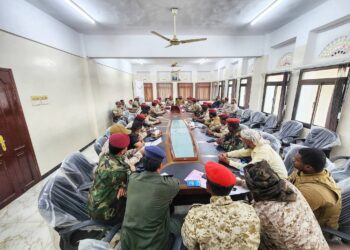 اجتماع  مشترك بالمكلا لتنسيق الجهود العسكرية والعملياتية