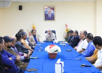 اجتماع في عدن يناقش سير العمل في قطاعات وزارة الشباب والرياضة