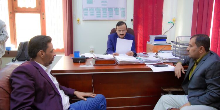 محافظ شبوه  يطّلع على مستوى الإنجاز في مشاريع مياه الريف