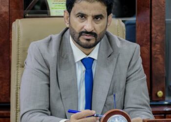 القائم باعمال وزير النقل : اليمنيه سيرت رحلات لنقل السائحين من سقطري