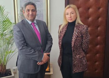 شمر يبحث مع مسؤولة بلغارية تطورات الأوضاع في اليمن