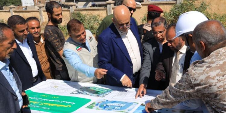 محافظ تعز يضع حجر الأساس لمشروع مركز إبصار التخصصي لعلاج العيون