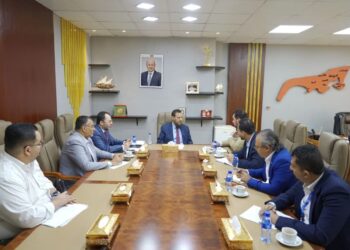 شيخ يبحث تعزيز حماية تراث عدن الثقافي وتحديث قوائم المستفيدين من الإغاثة الدولية