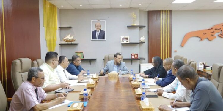 محافظ عدن يبحث مع مكتب اليونيسيف دعم القطاعات المرتبطة بالطفولة