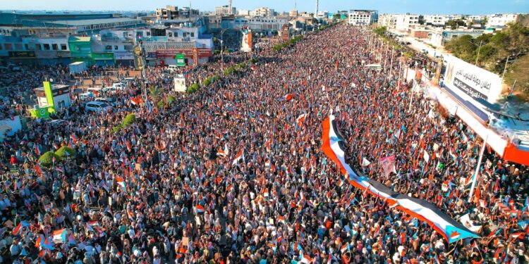 اول رد فعل بعد اسقاط عضويته : البحسني ارادة الشعوب لاتكسر