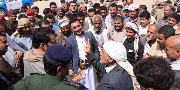 مدير منشأة مأرب للغاز: ترتيبات لمعالجة أزمة الغاز المنزلي الاسبوع المقبل