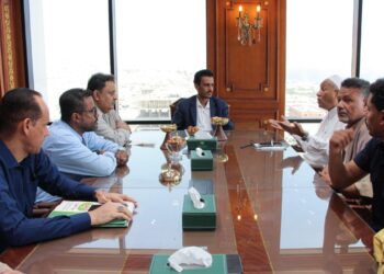 وكيل حضرموت يدشن تطبيق ميثاق الإلكتروني لضبط الأسعار