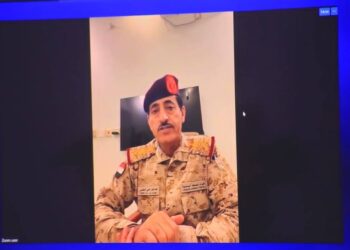 وزير الدفاع يشيد بالمنطقة السابعة ويؤكد ان العام الجاري عام النصر