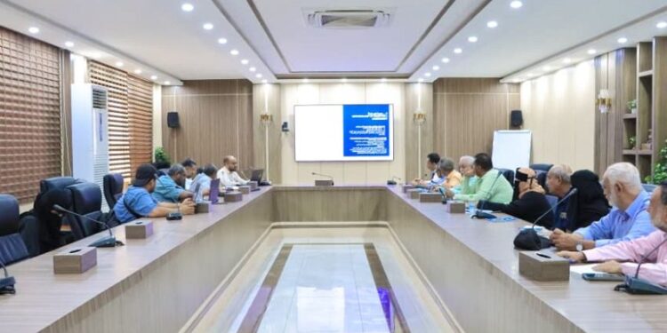 مناقشه الدراسات الفنية بتطوير الثلاجة المركزية بعدن