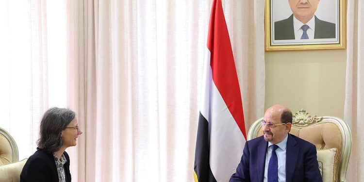 رئيس الوزراء:نعمل على إعداد برنامج حكومي يراعي الظرف الاستثنائي