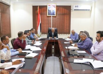 وزير المياه والبيئة  يناقش  خطة عمل الوزارة للعام 2026م