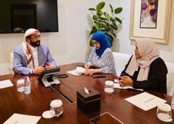 الصبيحي والعراده يلتقيان   وزيرتي الشؤون القانونية وشؤون المرأة