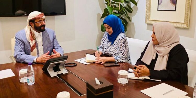 الصبيحي والعراده يلتقيان   وزيرتي الشؤون القانونية وشؤون المرأة