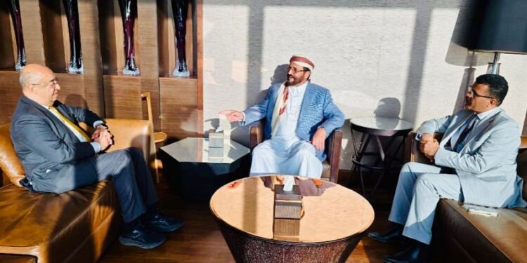 العرادة يبحث مع ممثل  (اليونسكو)  أوضاع الآثار والمدن التاريخية في اليمن