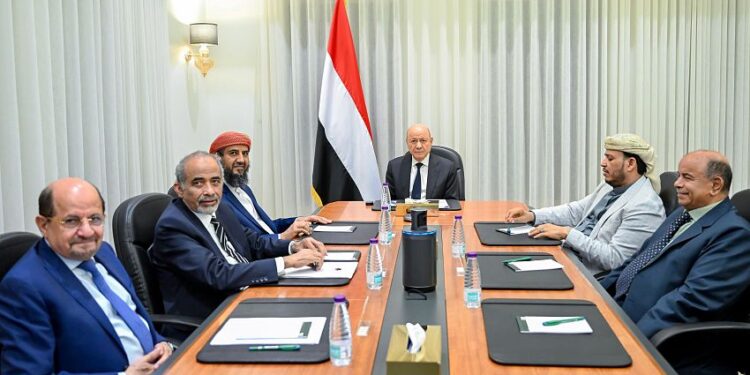 من 35 وزيرا .. الاعلان عن اسماء الحكومه الجديده