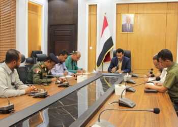 الجيلاني يناقش  معالجة أزمة الغاز المنزلي بالمكلا