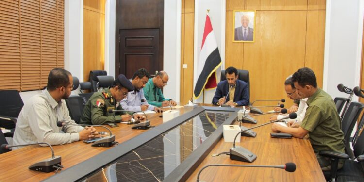 دشن حملة "ساند" لمساندة رجال المرور  الجيلاني يناقش  معالجة أزمة الغاز المنزلي بالمكلا