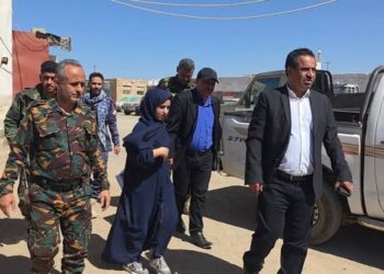 اللجنة الوطنية للتحقيق تنفذ زيارة ميدانية إلى مركز الاحتجاز في شرطة الشمايتين بتعز