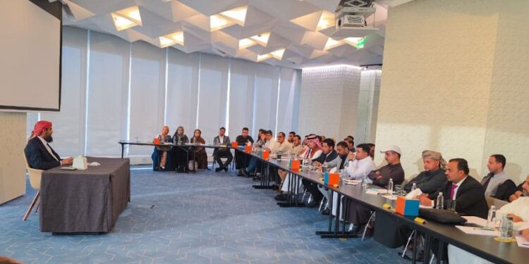 المحرّمي يعقد لقاءً موسعاً مع نخبة من الإعلاميين والصحفيين