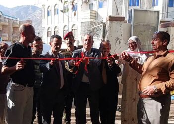 وكيل محافظة تعز يفتتح المعرض الرمضاني بالمحافظة