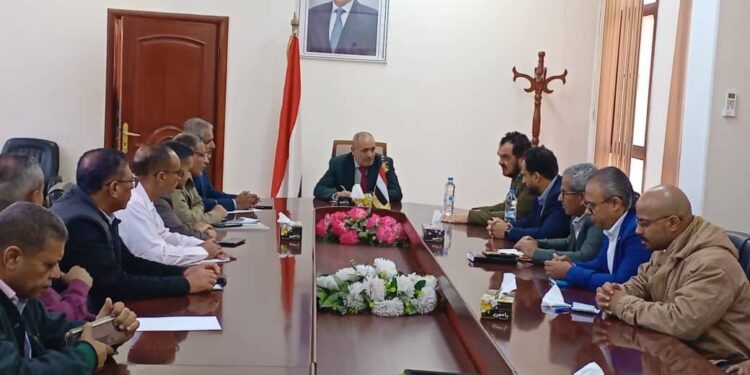 وكيل محافظة تعز يبحث مع وفد اليونسكو التدخلات التنموية والمشاريع المستدامة