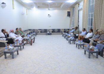 اجتماع بسيئون يناقش الارتقاء بأداء المرافق الصحية في مديريات وادي حضرموت