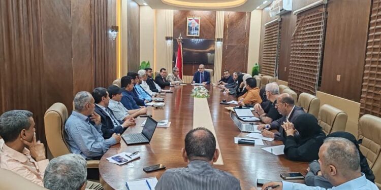 وزير الصحه يبحث اولويات المرحله القادمه مع قيادات الوزاره