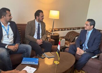 وزير الثقافة  يبحث مع مدير مشاريع (اليونسكو) تعزيز الشراكة لحماية التراث