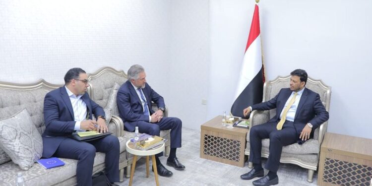 عبدالله العليمي يبحث مع سفير الاتحاد الأوروبي التطورات في اليمن