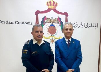 فقيرة يبحث مع وزير التعليم الأردني تعزيز التعاون   بين البلدين