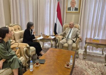 الشرجبي يبحث مع السفيرة الفرنسية تعزيز التعاون في قطاعي المياه والبيئة