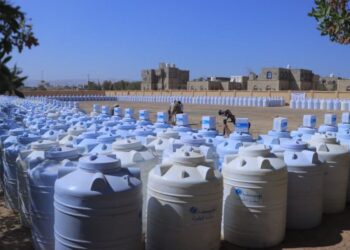 وكيل مأرب يدشن مشروع الاستجابة الطارئة ويرحب بالشراكه مع منظمة هولنديه