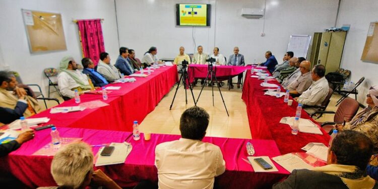 دورة تدريبية حول مهارات اعداد التقارير الحكومية واستخدام الذكاء الاصطناعي بمأرب