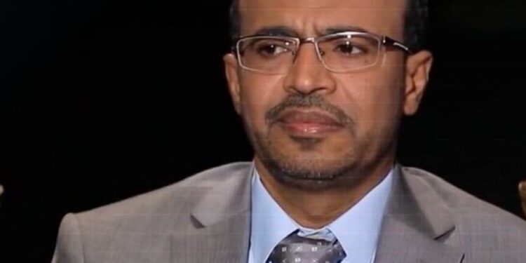 وزير النفط والبرنامج السعودي يدشنان إنهاء أزمة الوقود وتوفير الغاز المنزلي في سقطرى