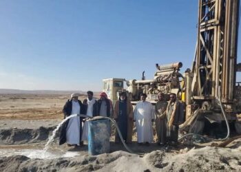 استكمال حفر عدد من الآبار الارتوازية بمديرية منعر بالمهره