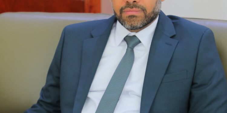 وزير الاتصالات يناقش مع رئيس جامعة عدن تنسيق الجهود لتنظيم مؤتمر التحول الرقمي